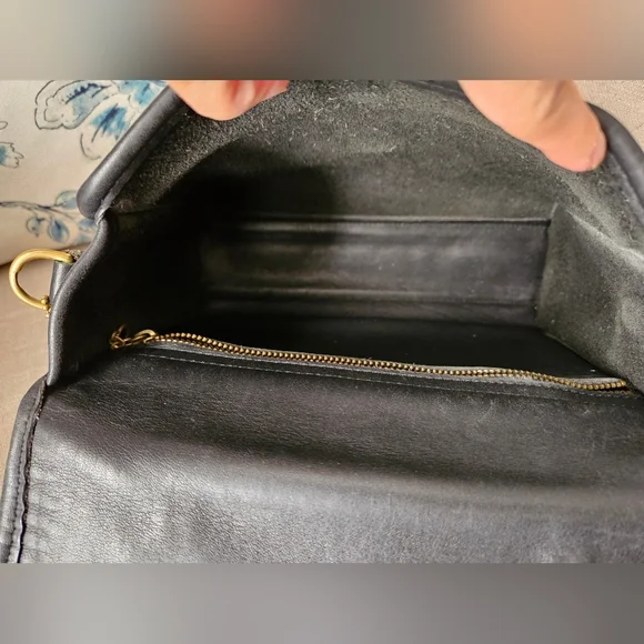 Vintage Coach Court Handbag Crossbody Black Leather - Picture 13 of 16